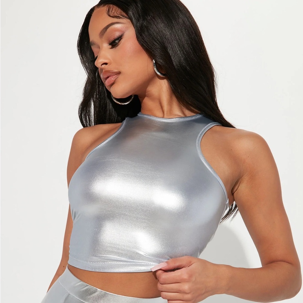 The Spotlight Metallic Top - Silver